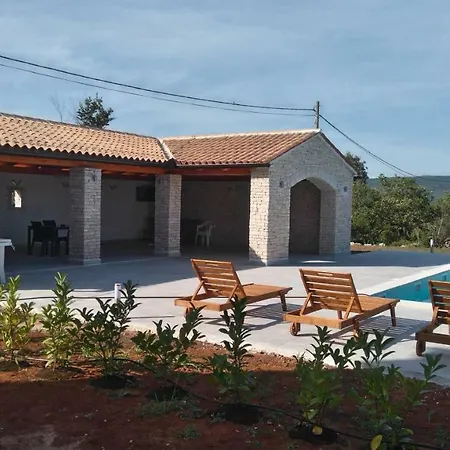 Antonio Apartment